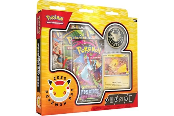 Collezione Pokémon Day 2026 del GCC Pokémon (una carta promozionale olografica, una moneta e tre buste di espansione), Edizione in Italiano